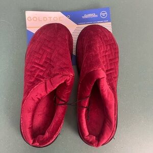 NWT Goldtoe Classics Women's Burgundy Indoor/Outdoor Slippers SIZE 8 medium